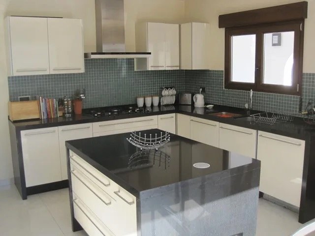 Property 2448 - Image 8